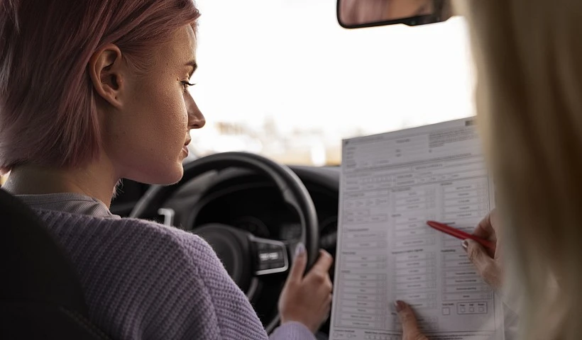 ¡Accede a nuestra plataforma online y prepárate para tu examen de conducir!